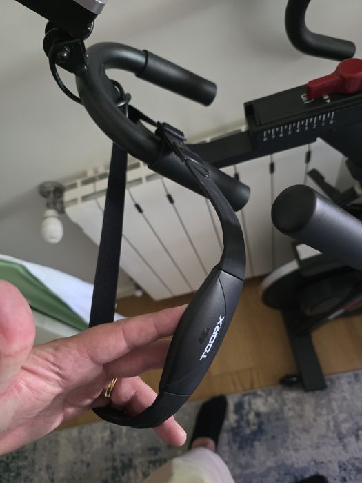 Bicicleta indoor Toorx Magnética Bluetooth