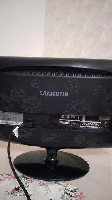 Монітор/тв Samsung 2333HD