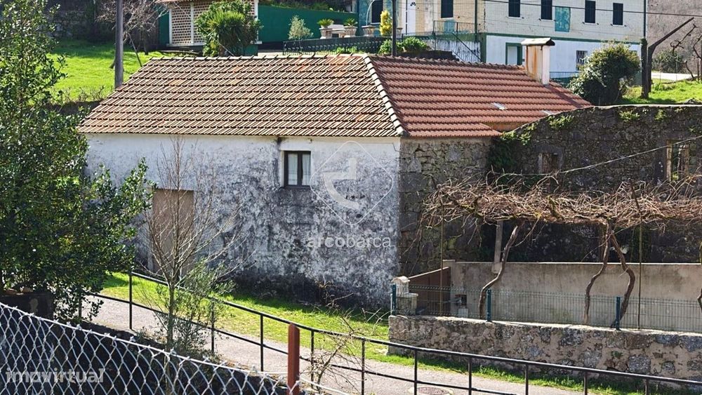 Moradia T1 habitavél c/terreno e anexo,segunda casa em pedra p/reabili