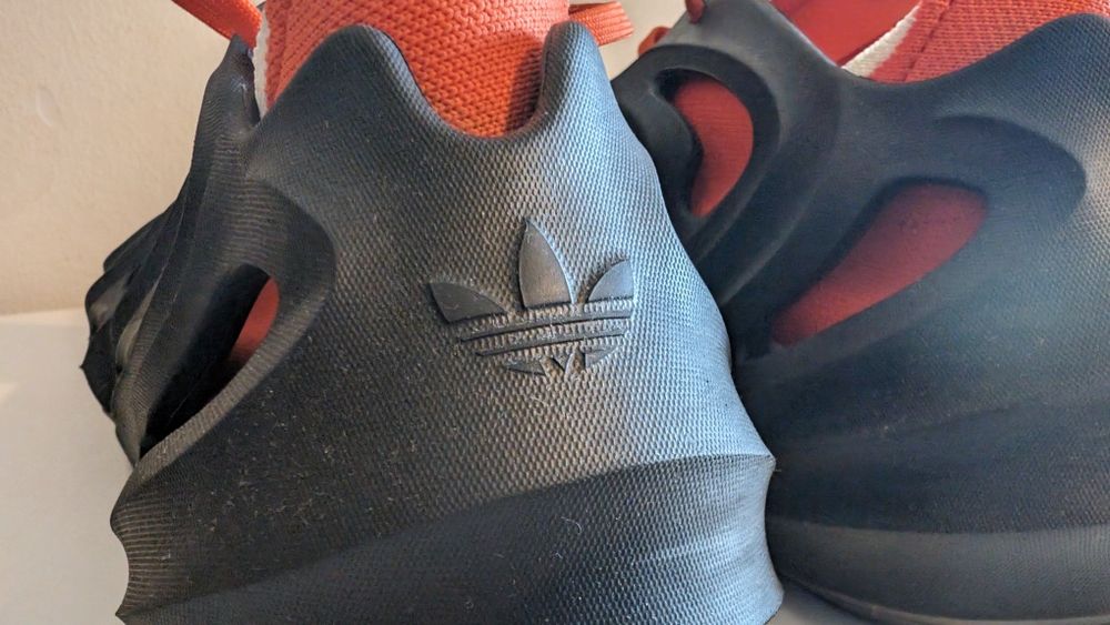 Adidas Adifom Q Preto e Laranja