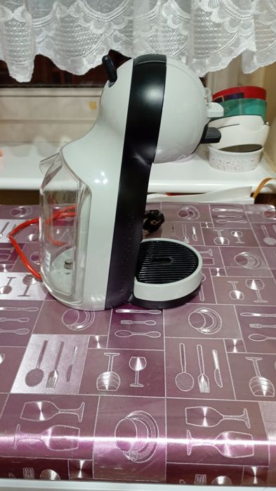 Ekspres na kapsułki dolce gusto KRUPS