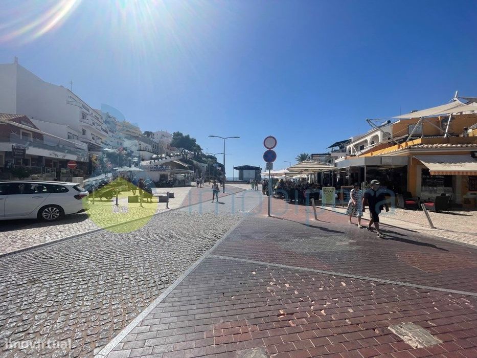 Algarve Carvoeiro para venda apartamento único localizado no coraçã...