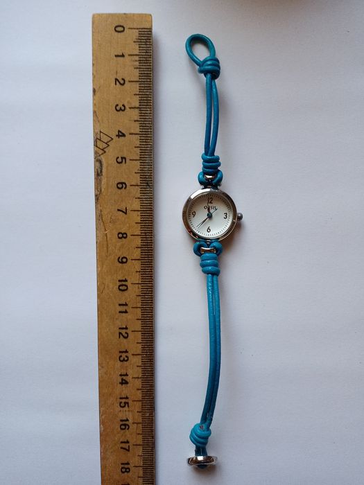 Часы наручные женские Oasis