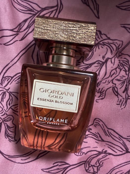 Oriflame giordani gold essenza blossom 50 ml