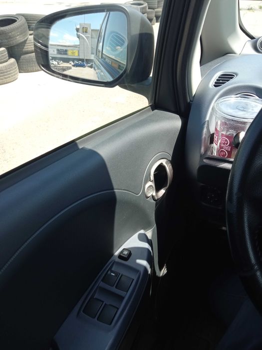 Peugeot ion 2016