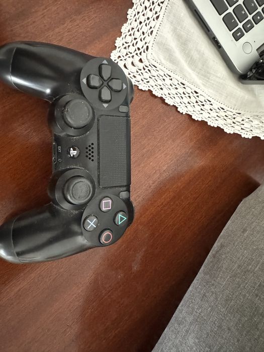 Comando playstation 4 preto