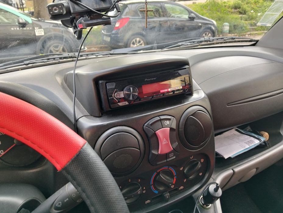 Fiat doblo 5 lugares