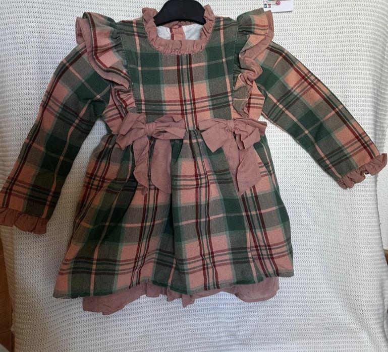 Artigo novo sem etiqueta - vestido 18m