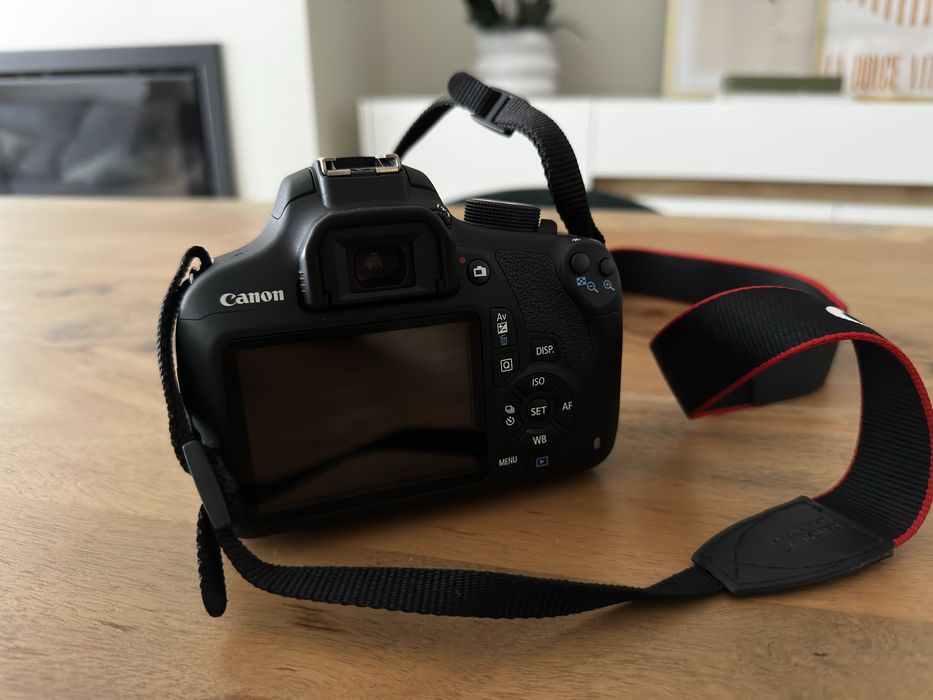 Canon EOS 1200D (Rebel T5) + Objetiva 18-55mm | Excelente Estado