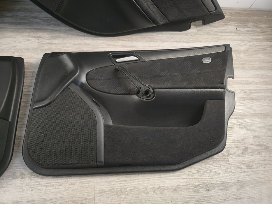 Conjunto de bancos e forras Mercedes C W203 Avantgarde