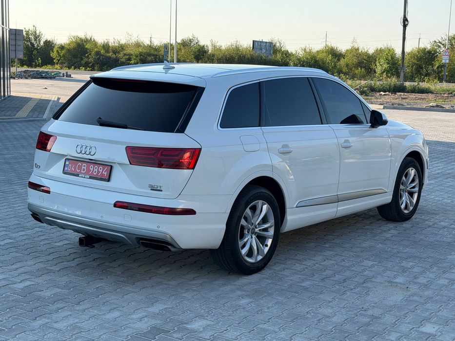 AUDI Q7 3.0 2016
