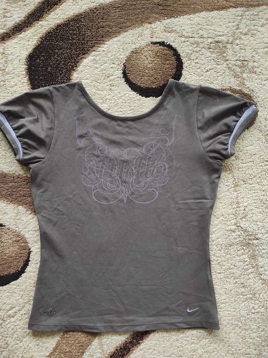 Nike, sportowy t-shirt S