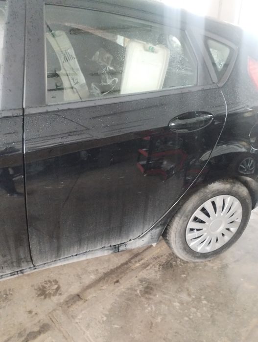 tylna klapa tylne lampy fiesta Mk 7 kod d9 tylne lampy