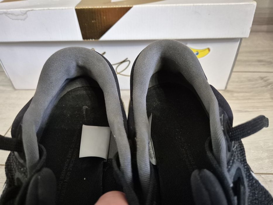 Buty damskie do biegania Nike Invincible Run rozmiar 39.