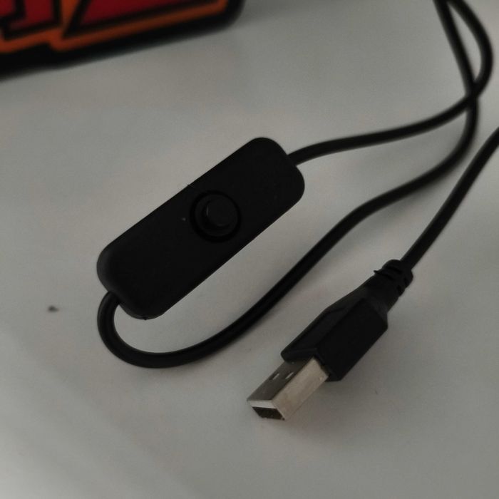 Luminária LED Dragon Ball Z com USB