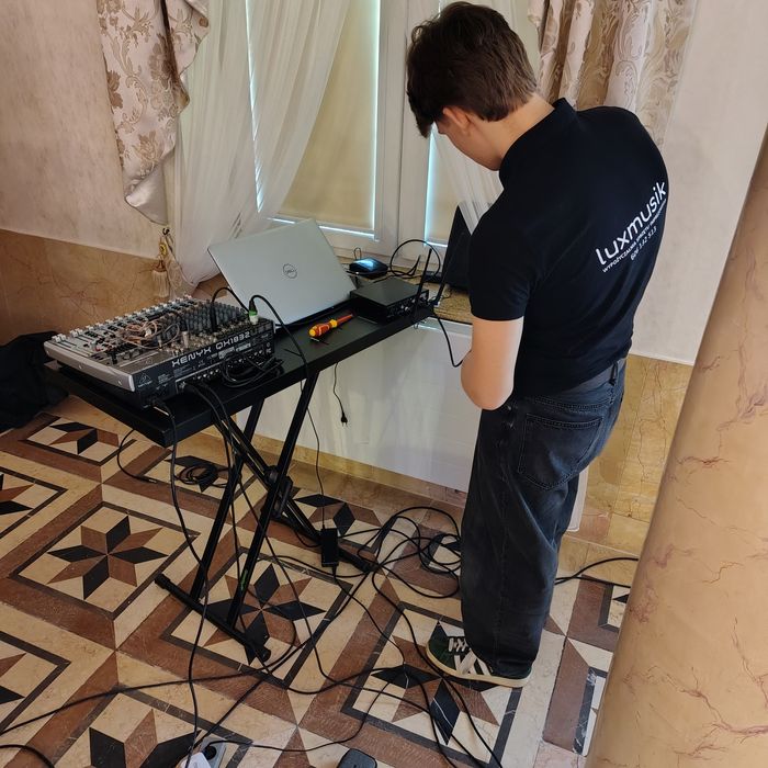 Wynajem nagłośnienia i oświetlenia na imprezy dj na imprezę - Rzeszów