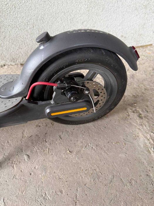 Електросамокат Xiaomi Mi Electric Scooter