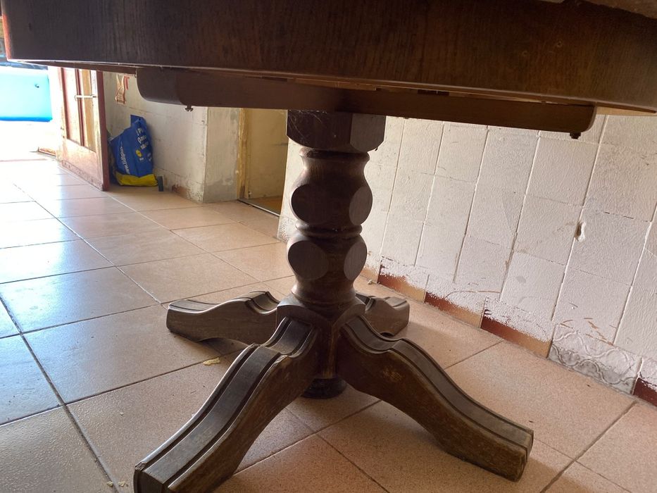Mesa de Madeira Como Nova