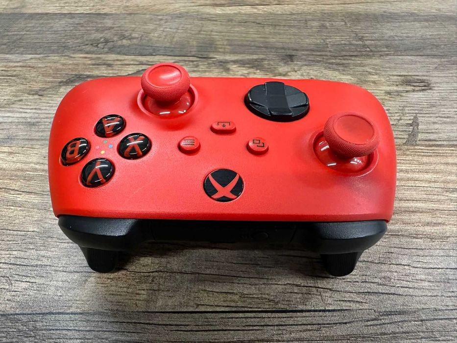 Pad kontroler bezprzewodowy XBOX PULSE RED czerwony bdb gwarancja