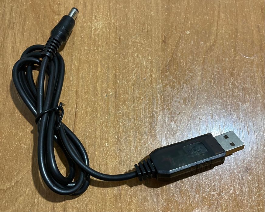 Кабель для WiFi
роутера від павербанка із
перетворювачем 12V
