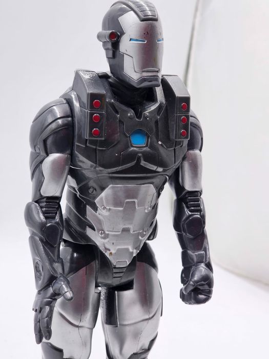 Avengers Tytan War Machine 30Cm