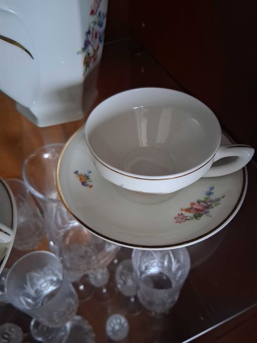 Serviço incompleto de chá Vista Alegre anos 50