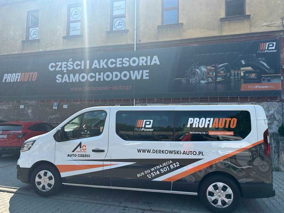 Wynajem Busa 9 osobowy Renault Trafic