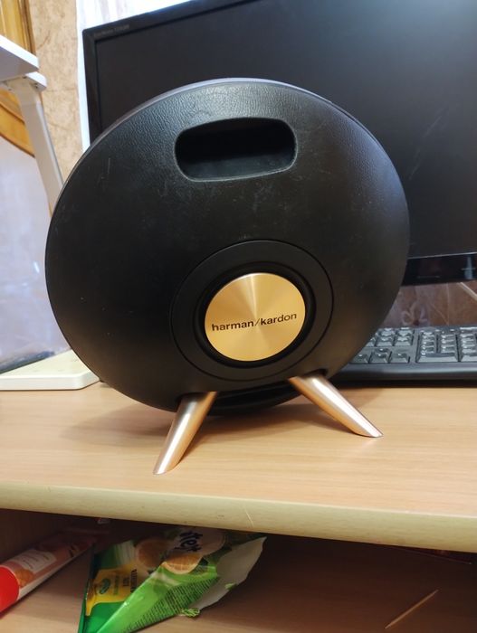 Harman Kardon Onyx studio 2