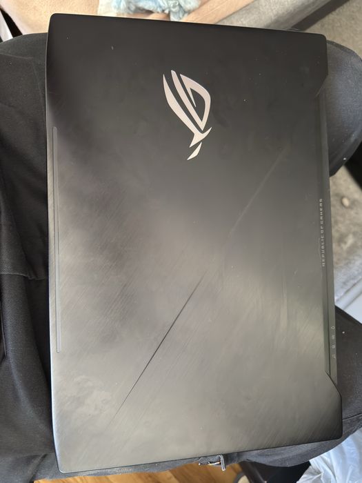 Laptop gamingowy asus rog strix gl703ge gtx 1050ti