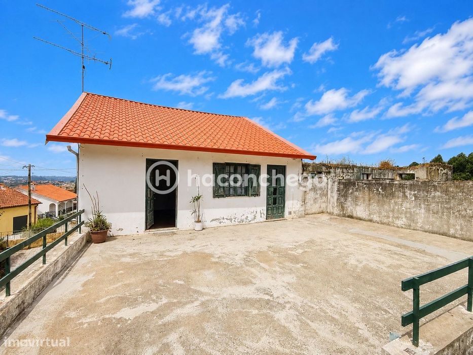 Moradia Rústica com 550 m² de terreno em Vila Cova, Barcelos