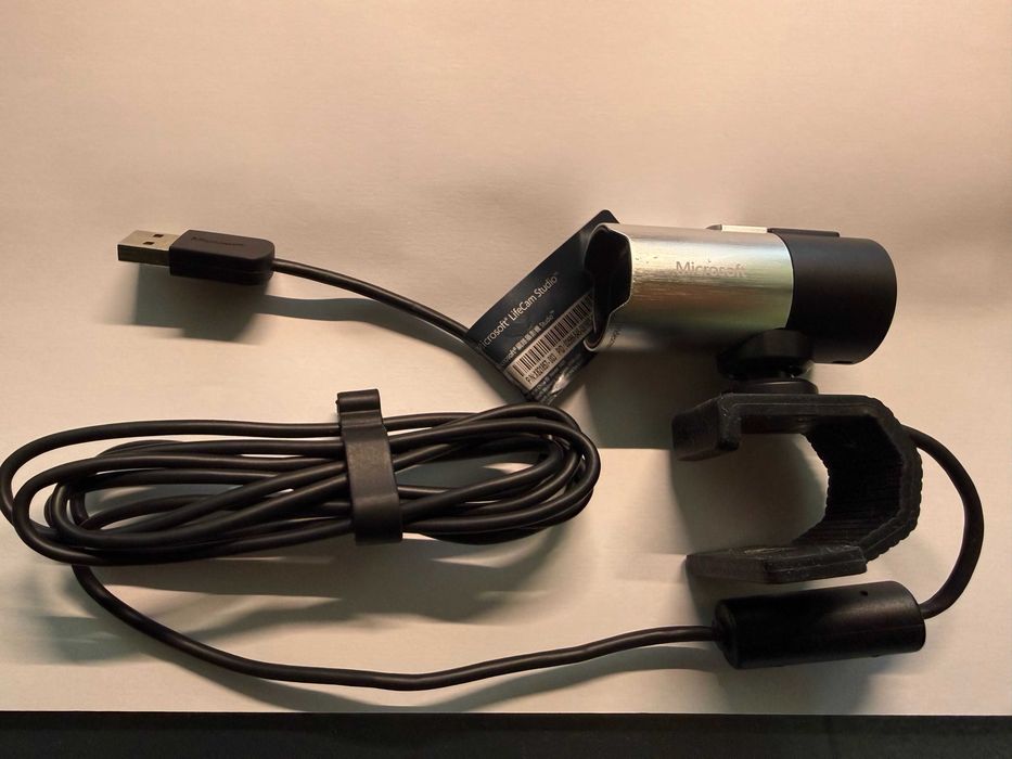 Webcams Logitech QuickCam IM e Microsoft LifeCam Studio