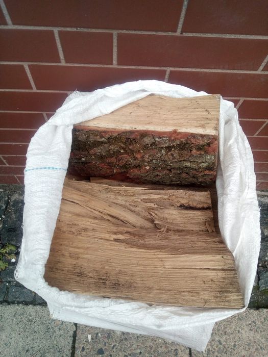 Drewno kominkowe w workach