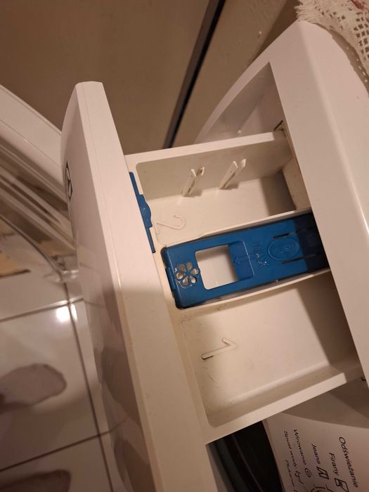 Pralka Electrolux (SLIM) Model EWS11252NDU
