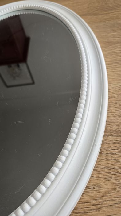 Espelho branco oval