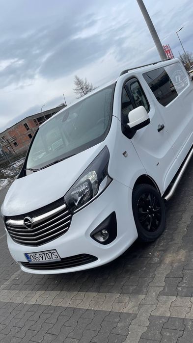 Opel Vivaro B 1.6 BiTurbo 145 KM • 2017 • 6 miejsc
