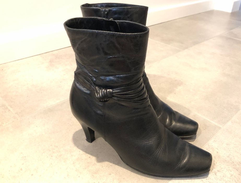 Krótkie kozaki rozm. 38 firmy "but S"