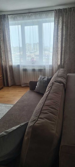 1 кімнатна після ремонту, дуже тепла, проспект Гонгадзе, Виноградар