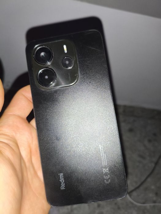 Dwa Smartfony Xiaomi HyperOS  oraz POCO