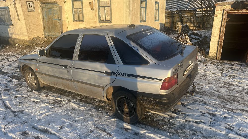Ford escort 1.6 інжектор