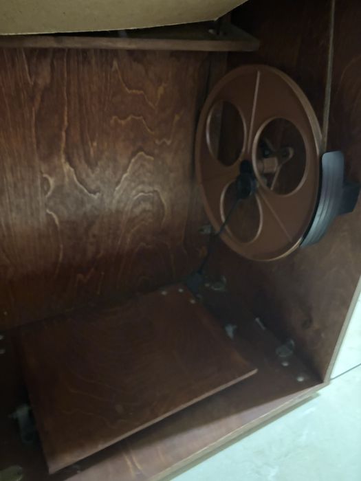 Швейна машинка Чайка-142М