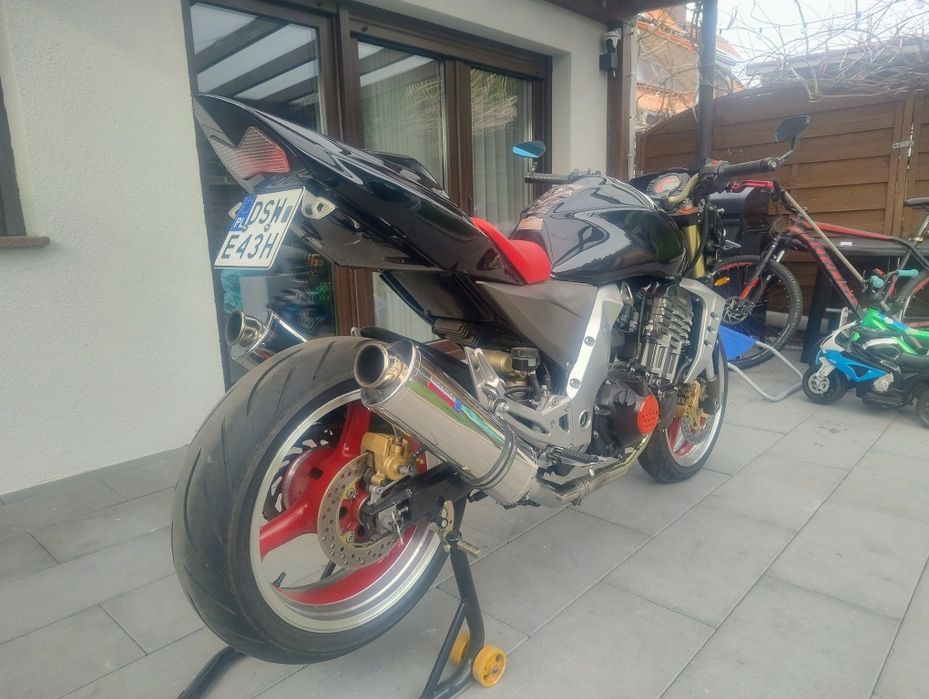 Kawasaki Z1000 03r.