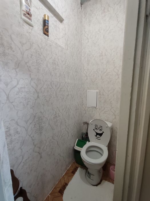 Продаж 2 кім кв в Новогуйвинську з АО