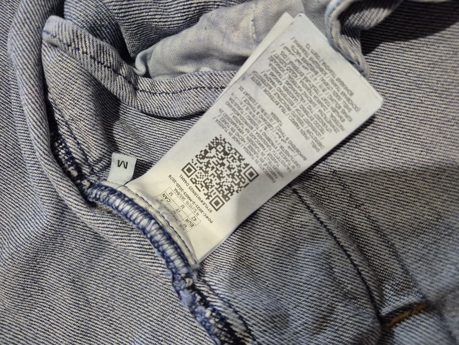 Продам жіночий жакет Guess ,розмір м 36-38