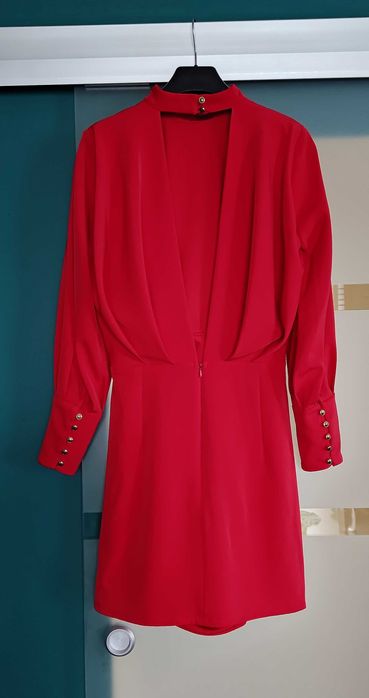 Sukienka czerwona r. 38 LOU
