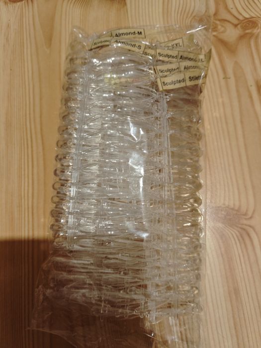 Tipsy i formy żelowe