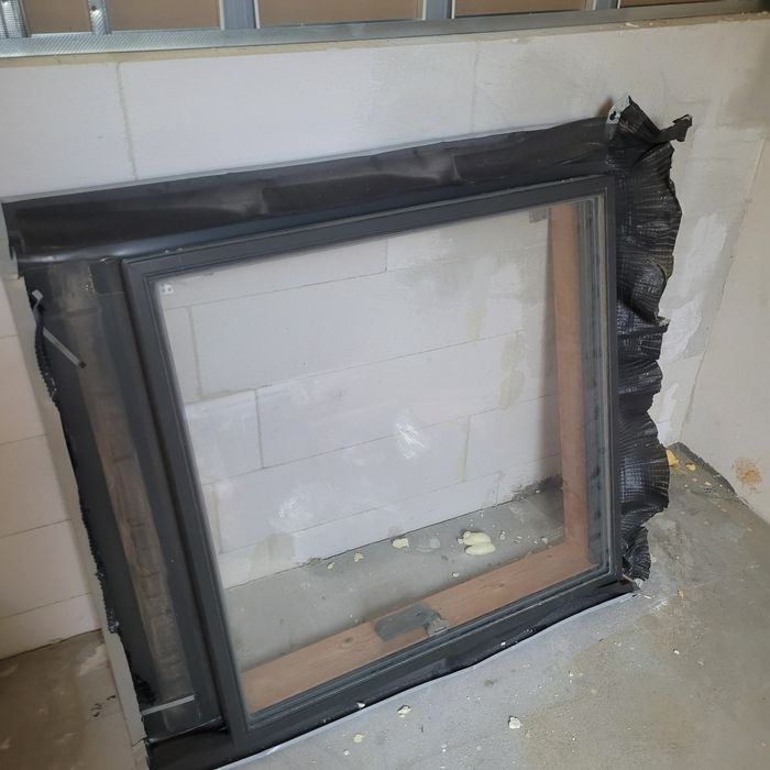 Okno wyłazowe Fakro 90x90