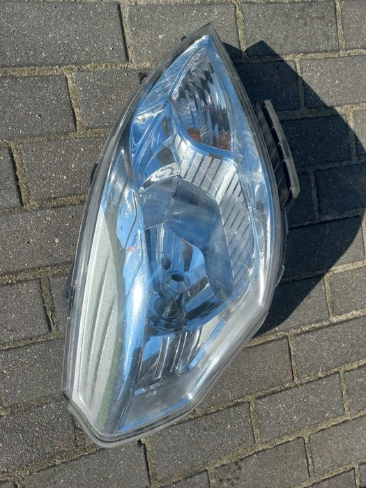 Prawa lub lewa lampa piaggio porter