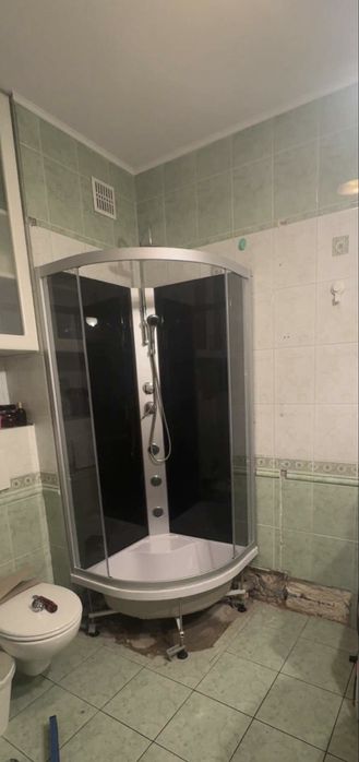 Pilnie sprzedam nową kabinę prysznicową 80x80