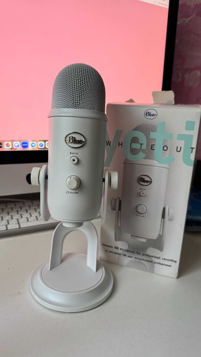 Мікрофон Blue Microphones Yeti White + штатив + поп фільтр