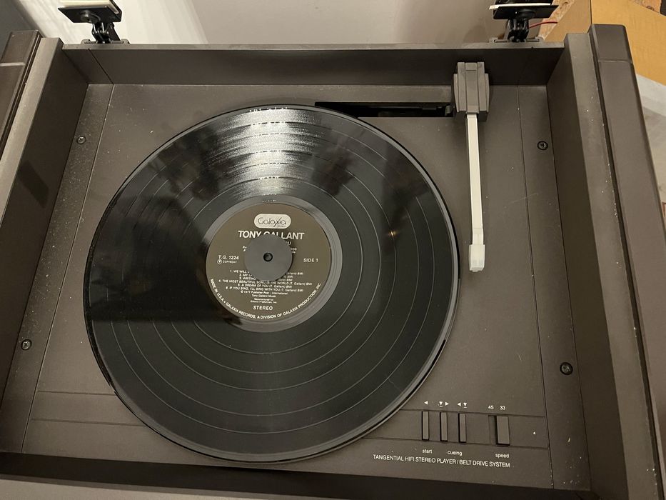 Wieża grająca Universum